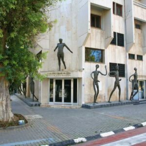 Limassol: Private Larnaca & Divided Nicosia City Tour